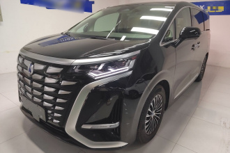 腾势D9 2024款 DM-i 980 四驱尊贵型