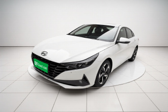 现代 伊兰特 2022款 1.5L CVT LUX尊贵版