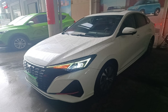 长安 逸动 2022款 PLUS 蓝鲸NE 1.4T GDI DCT尊贵版