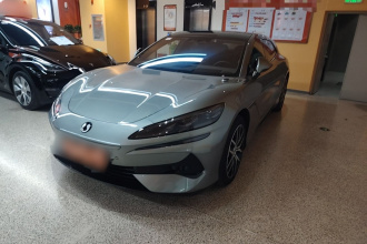 腾势Z9GT 2024款 1100四驱Max版