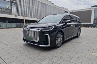 岚图汽车 岚图梦想家 2025款 PHEV 四驱旗舰乾崑版