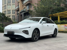 荣威D7 2023款 EV 510km 后驱旗舰版