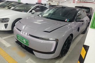 奥迪AUDI 奥迪E5 Sportback 2026款 钦定性能quattro型