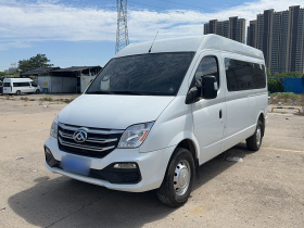 上汽大通MAXUS 新途V80 2025款 超值版傲运通 2.0T 手动长轴中顶127Ps 6/7/9座