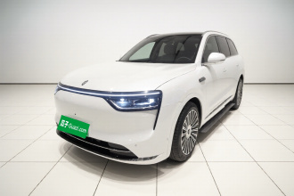 鸿蒙智行 问界M8 2025款 增程 Ultra版 53.4kWh 5座版 (192线激光雷达）