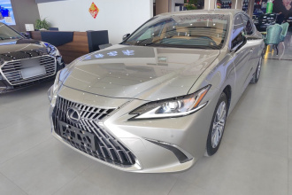雷克萨斯ES 2022款 200 卓越版