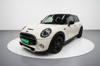 MINI 2019款 2.0T COOPER S 经典派 五门版