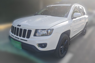 Jeep 指南者(进口) 2014款 改款 2.4L 四驱舒适版