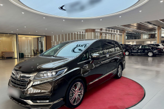 本田 艾力绅 2019款 2.0L 混动至尊版