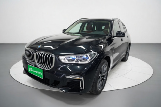 宝马X5 2022款 改款 xDrive 30Li 尊享型M运动套装