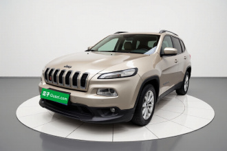 Jeep 自由光 2017款 2.0L 优越版