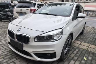 宝马2系旅行车 2016款 218i 运动设计套装