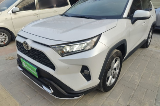 丰田 RAV4荣放 2022款 2.0L CVT两驱风尚Plus版