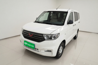 五菱汽车 五菱宏光V 2022款 1.5L劲取版电动助力LAR