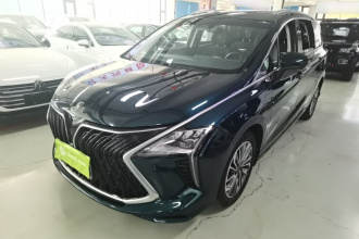 东风风行 风行游艇 2022款 1.5T DCT逐浪版