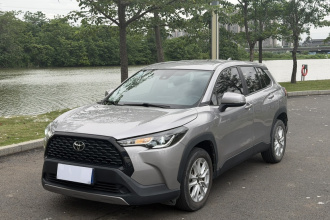 丰田 卡罗拉锐放 2022款 2.0L 先锋版