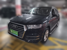 奥迪Q7 2019款 45 TFSI 舒适型