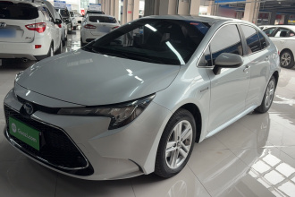 丰田 雷凌 2022款 双擎 1.8H E-CVT豪华版