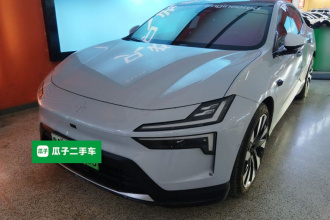 Polestar极星 Polestar 4 2023款 单电机标准续航PLUS