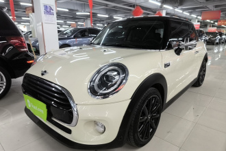 MINI 2019款 1.5T COOPER 艺术家