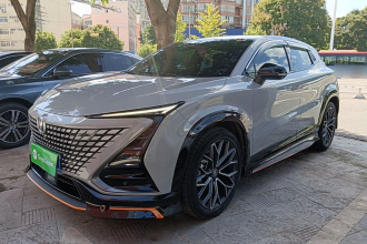 长安UNI-T 2022款 1.5T 运动版 尊贵型