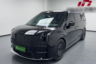 极氪009 2024款 七座过道版 108kWh