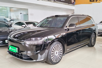 鸿蒙智行 问界M9 2025款 增程 Ultra版 52kWh 6座版 (192线激光雷达）