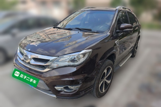 比亚迪S7 2015款 2.0T 升级版 自动尊贵型