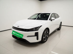 吉利银河 银河L6 2024款 125km PLUS 龙腾版