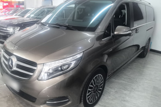奔驰V级 2017款 V 260 L 尊贵加长版