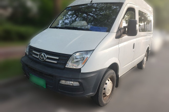 上汽大通MAXUS 新途V80 2019款 2.5T经典款6挡手动傲运通改款短轴中顶5/6座
