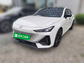 长安UNI-V 2022款 1.5T 尊贵型