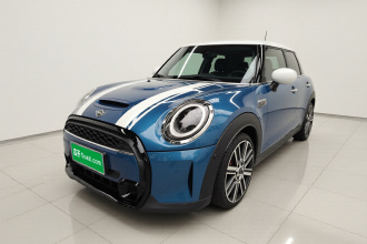 MINI 2022款 改款 2.0T COOPER S 艺术家 五门版