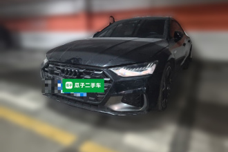 奥迪A7L 2024款 45 TFSI quattro 黑武士版