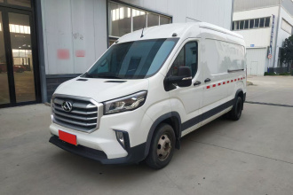 上汽大通MAXUS 新途V90 2022款 2.0T手动VAN后驱加长轴高顶后双胎3座