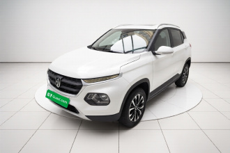 宝骏510 2019款 1.5L 手动劲享型77kW 国VI