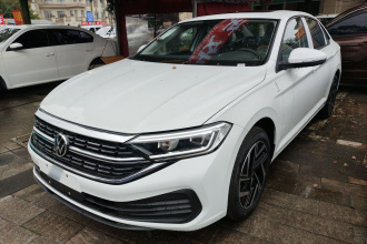 大众 速腾 2025款 改款 300TSI DSG飞越版