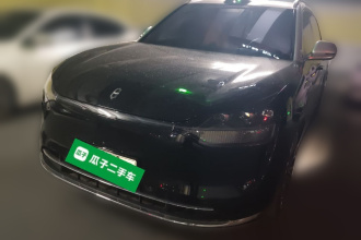 鸿蒙智行 问界M9 2024款 增程 Ultra版 42kWh 6座版