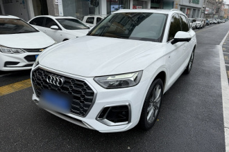 奥迪Q5L 2022款 40T RS套件燃速型