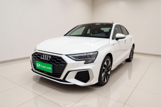 奥迪A3 2022款 A3L Limousine 35 TFSI 时尚运动型