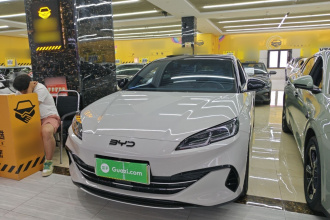 比亚迪 海豹06新能源 2024款 DM-i 120KM尊荣型