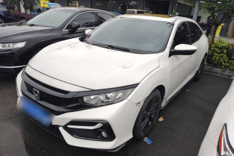 本田 思域 2021款 HATCHBACK 220TURBO CVT新锐控