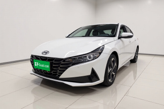 现代 伊兰特 2022款 1.5L CVT LUX尊贵版