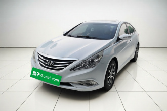 现代 索纳塔 2013款 2.0L 自动领先版