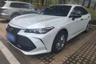 丰田 亚洲龙 2022款 2.5L 豪华版
