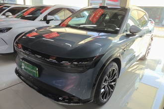 极氪7X 2025款 75kWh 后驱智驾版