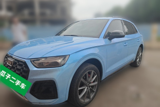 奥迪Q5L Sportback 2022款 40 TFSI RS套件燃速型