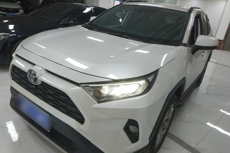 丰田 RAV4荣放 2022款 2.0L CVT两驱风尚Plus版