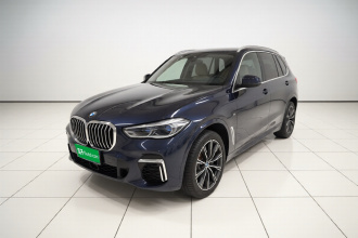 宝马X5 2022款 改款 xDrive 30Li 尊享型M运动套装