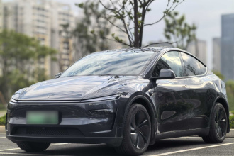 特斯拉 Model Y 2025款 长续航全轮驱动 首发版